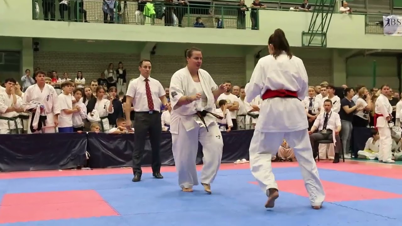 Daria Dobkowska Szefer vs Iwona Maksimowska - Mistrzostwa Polski Kyokushin IKO Poland Open Seniorów