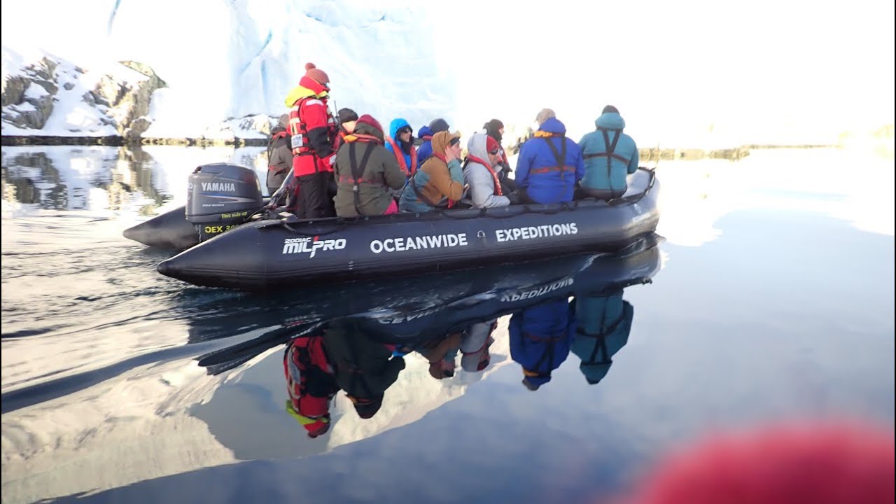 Series 3 : EP10 : Baby Elephant, Sleepy Whales, Last Trips - Danco Island and Melchior Islands