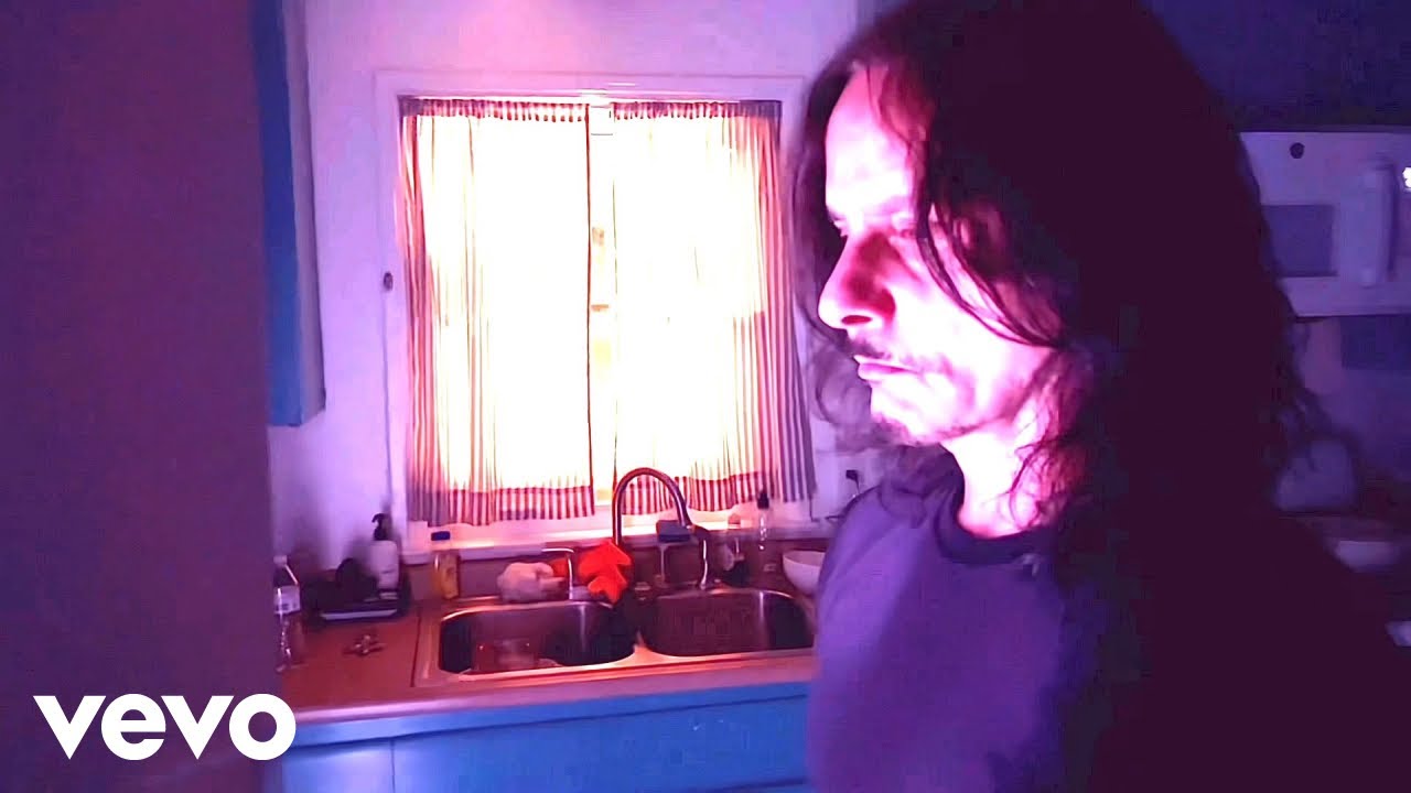 Sun Dont Shine - In The End (Official Video)