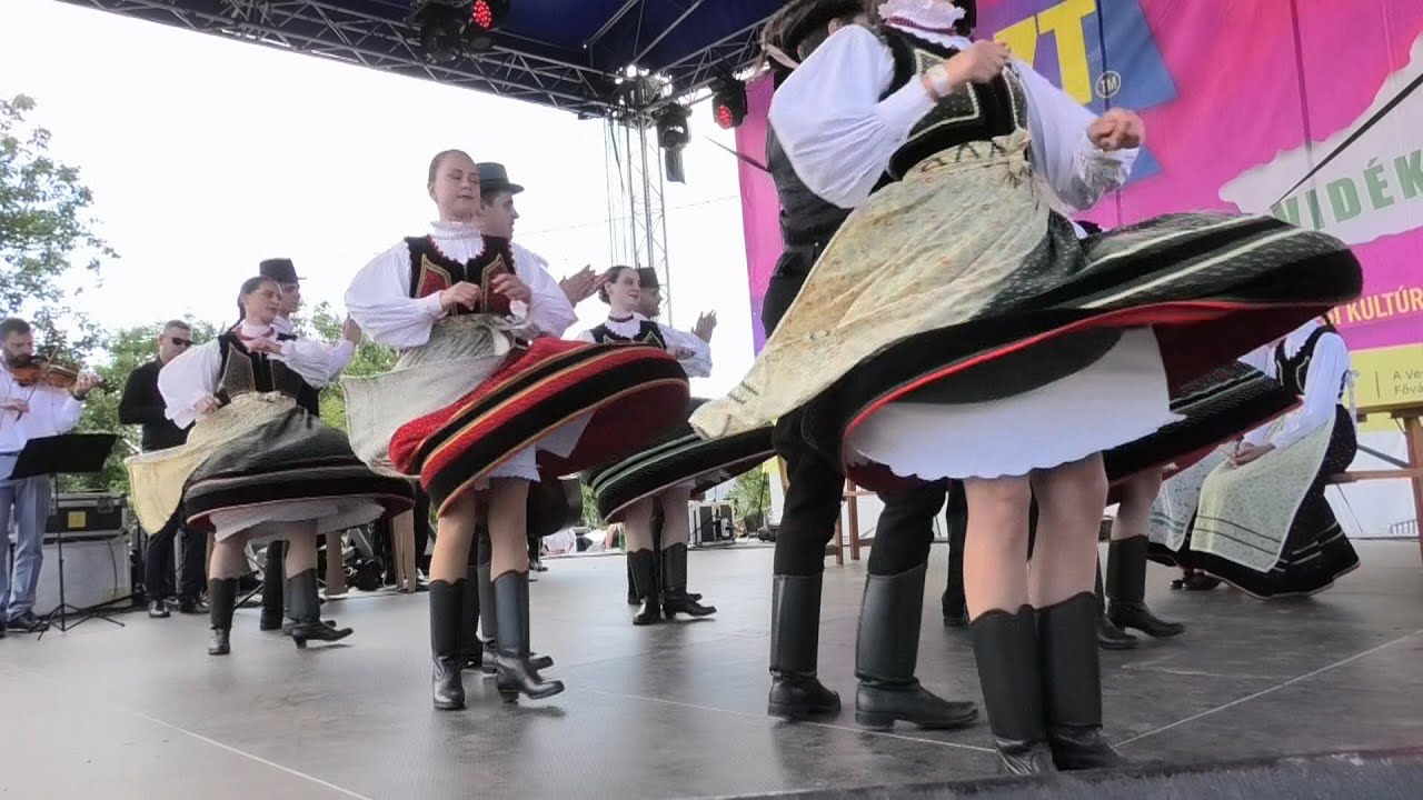 Kőfeszt - Ajka-Padragkút Táncegyüttes - Szerelmes Mezőség (1/3)