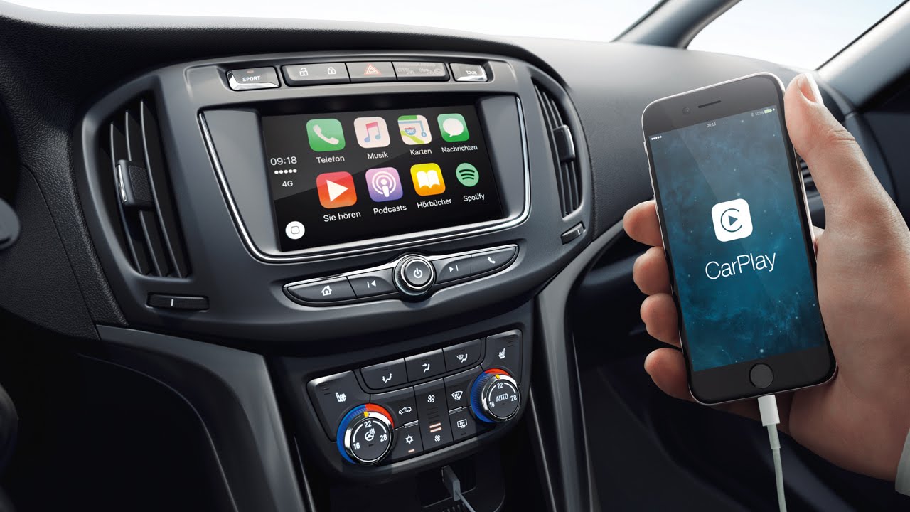 The Opel Zafira with Apple CarPlay™