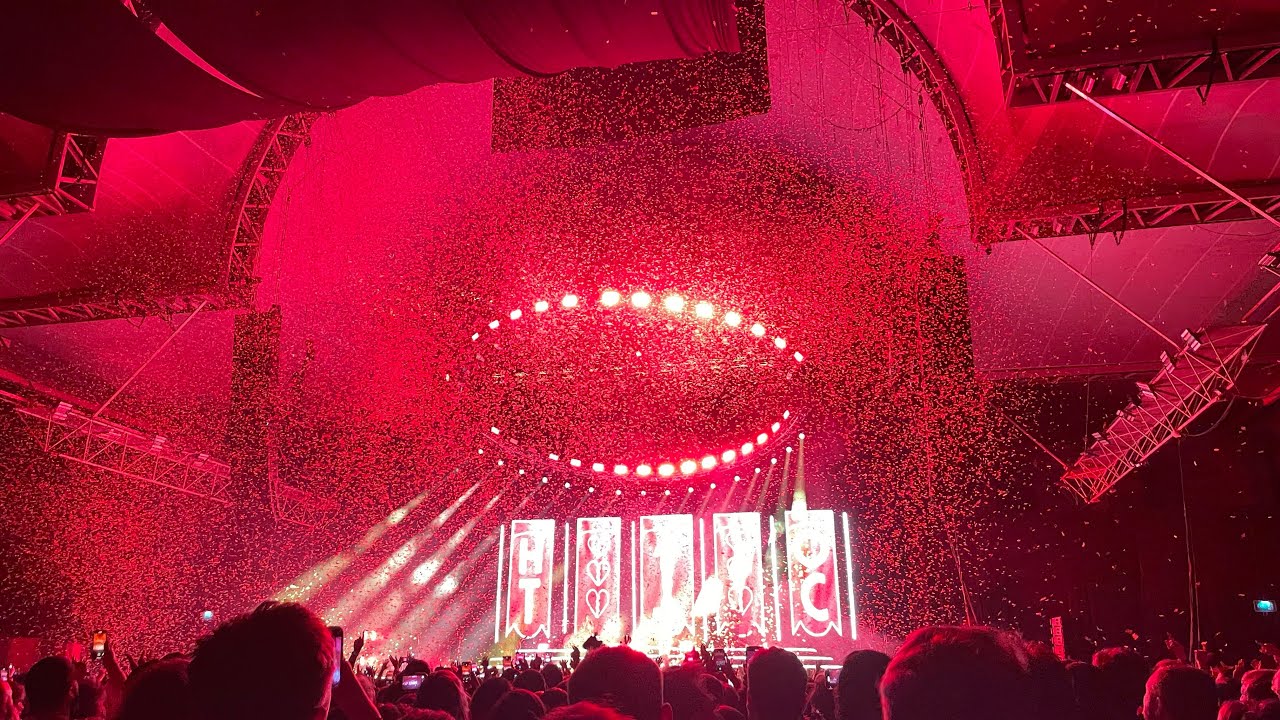Neck Deep - December live in London at Alexandra Palace