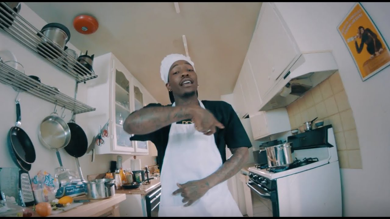Dizzy Wright - What's In My Pot ft. Easy Redd & Reezy (prod. by Freeze) [Official Audio]