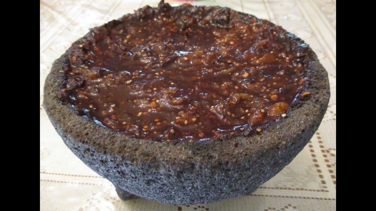 Chile Negro (En molcajete)