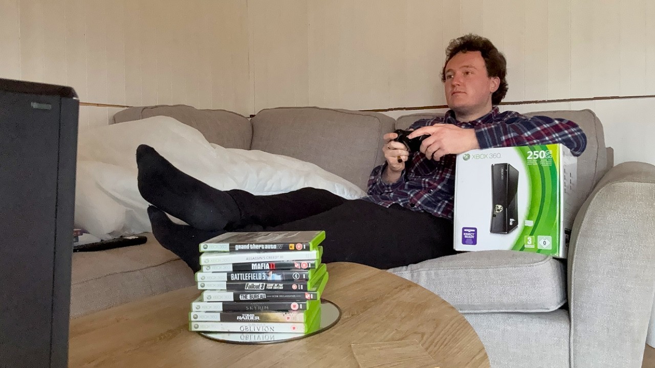 Chilling with my cheap Xbox 360 on a Sunday Morning in 2026