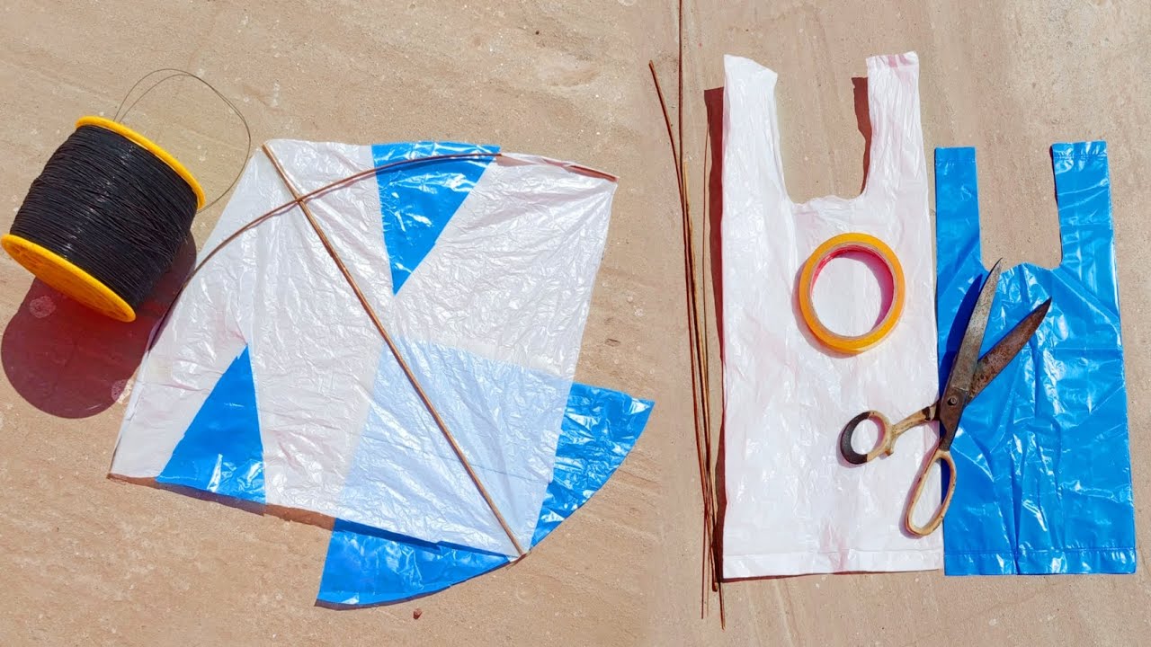 How to make a new shape kite making with plastic bag and broomsticks at home 🥰🥰😱😱😱😈😈😨😨