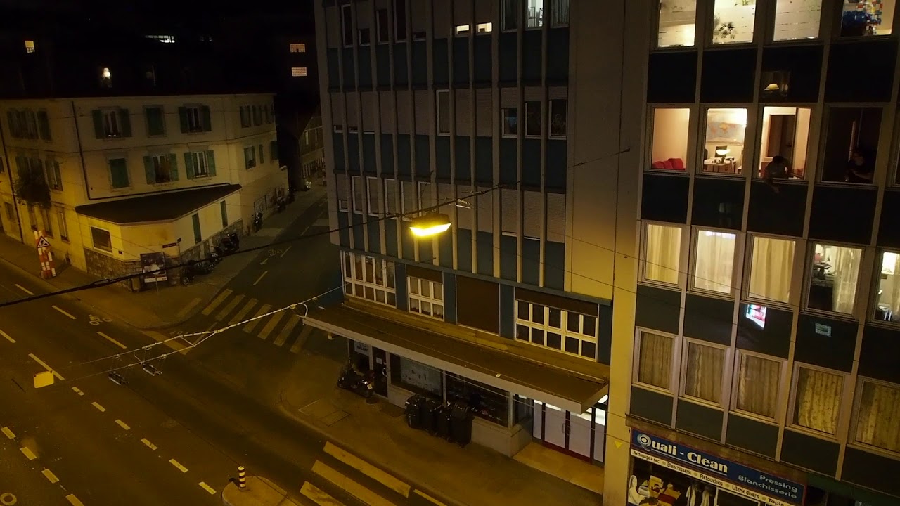 Applause in Geneva at 9pm