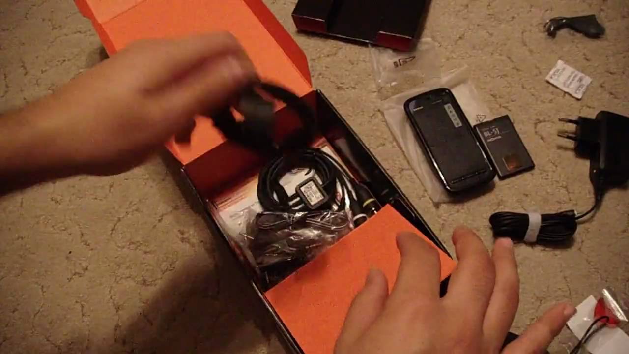 Nokia 5800 Unboxing