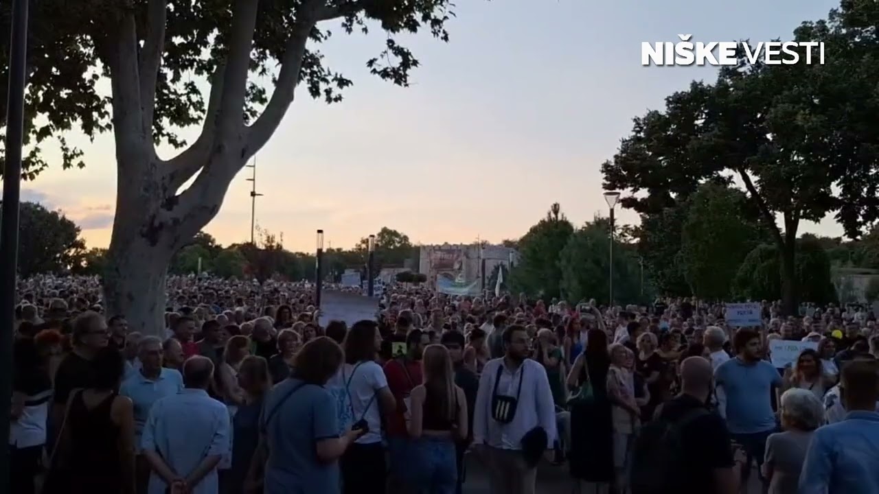 Ispred Gradske kuće u Nišu protest protiv otvaranja rudnika litijuma