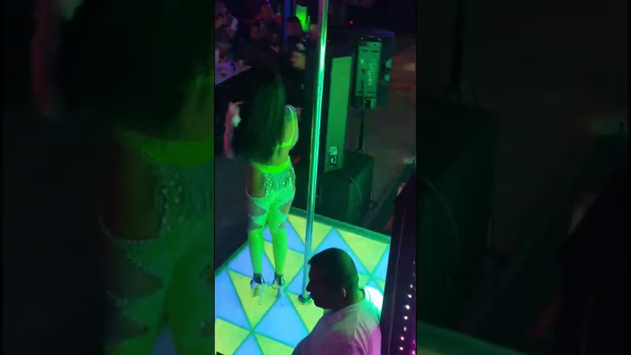 Didem dansează la Gala Club #didem #dansatoarea #club #gala