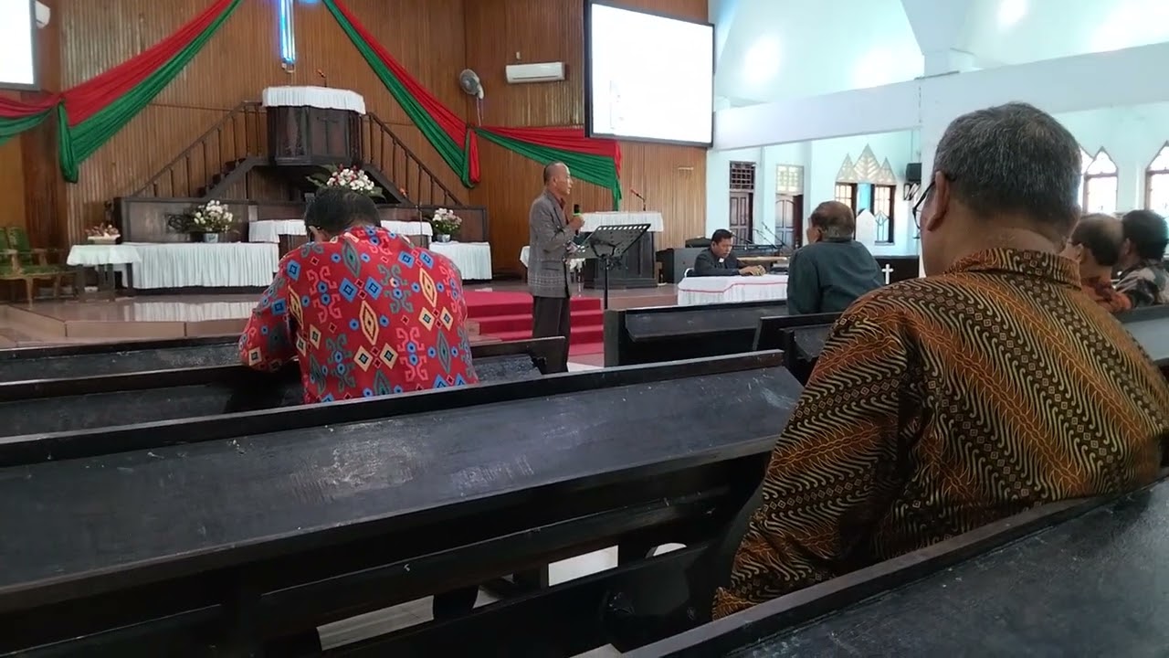 Acara Partuppolan Adat Batak Di Gereja HKBP  Lingkar Barat Kota Bengkulu