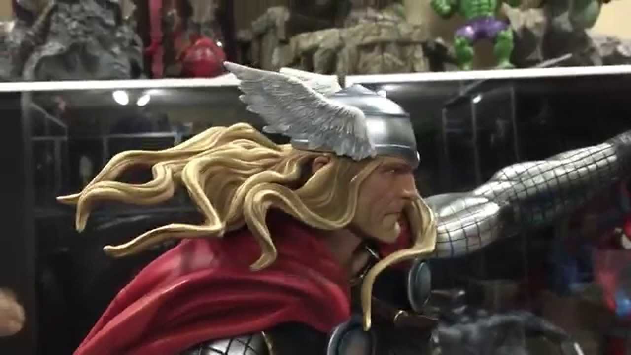 Thor (Modern Age) Exclusive Premium Format Figure from Sideshow Collectibles