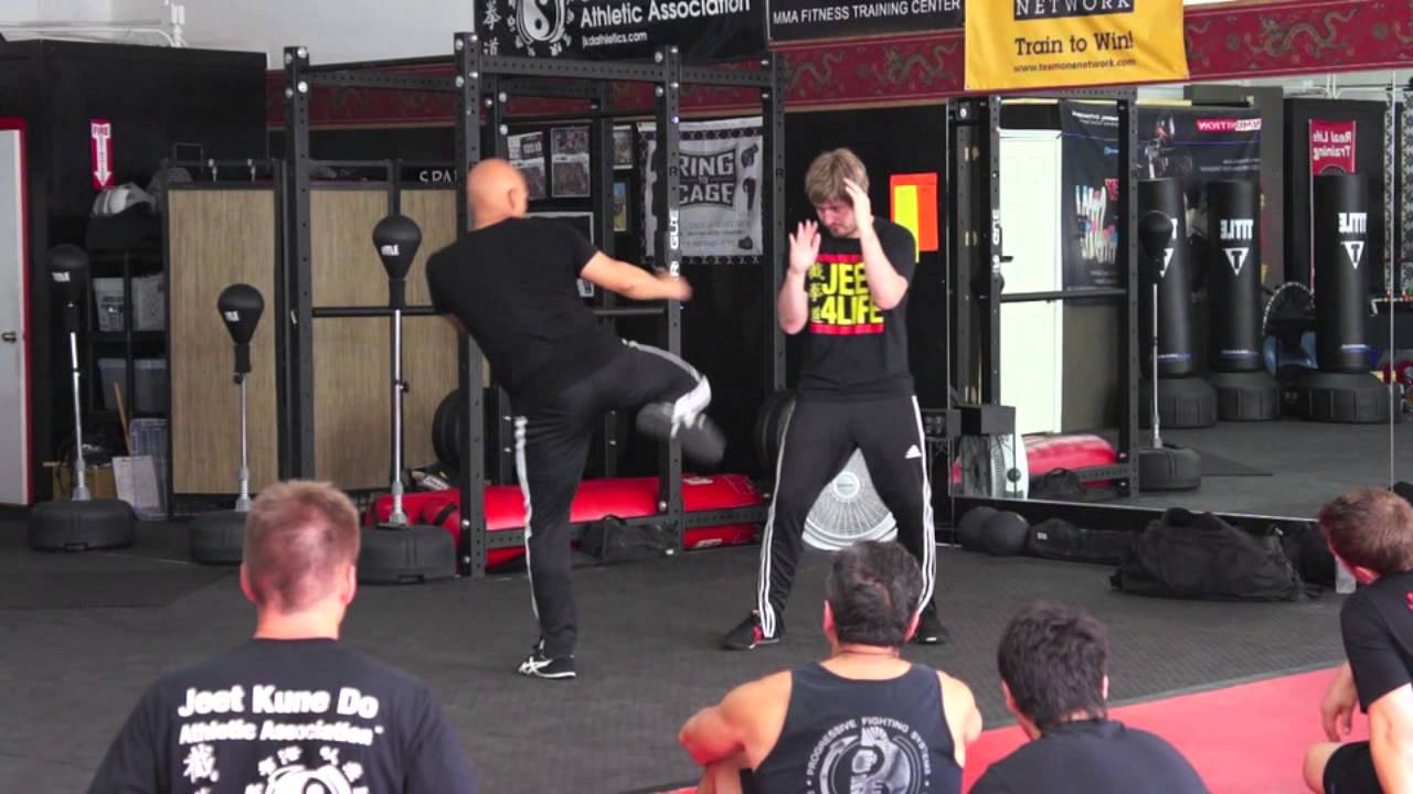 Bruce Lee's H.I.A - Hand Immobilization Attack by Sifu Singh, JKD DVD Trailer!!!!