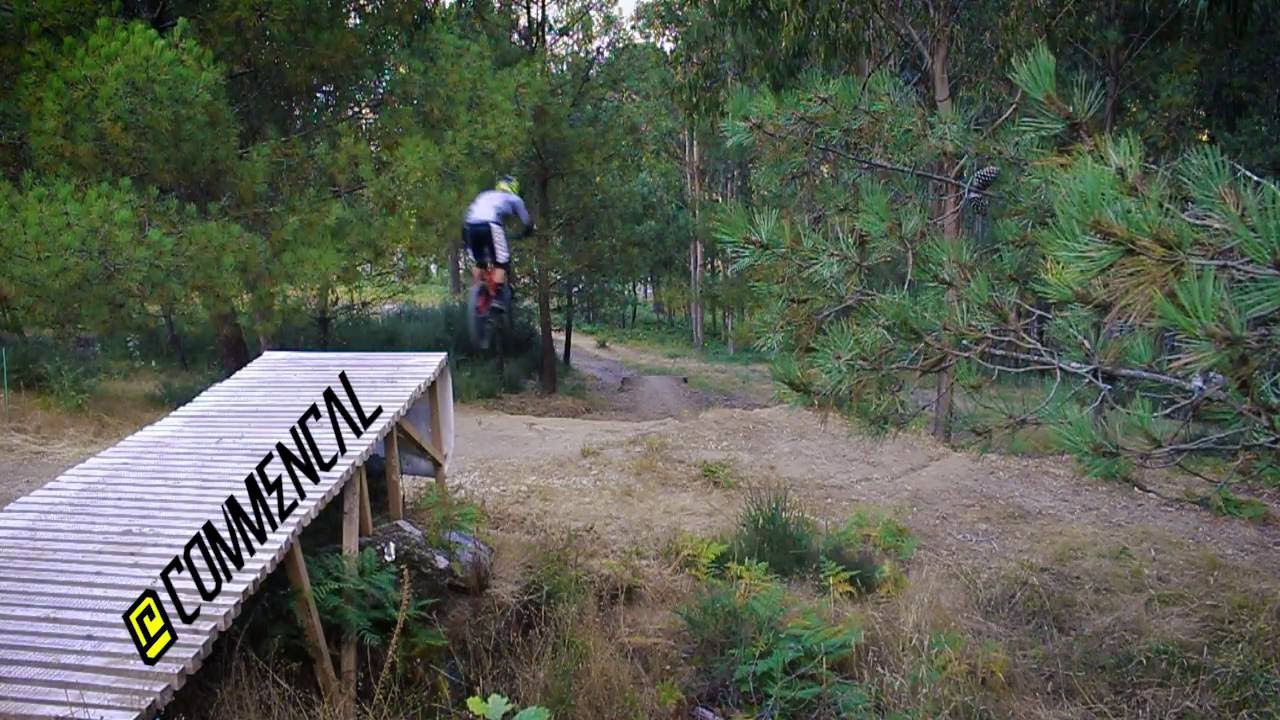 Coruxo DH Training Raw | Commençal