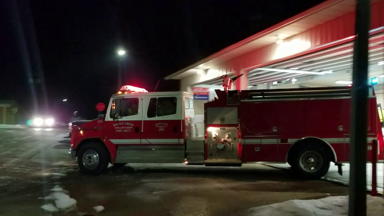 BCFD Responding to Chimney Fire | 3/9/19