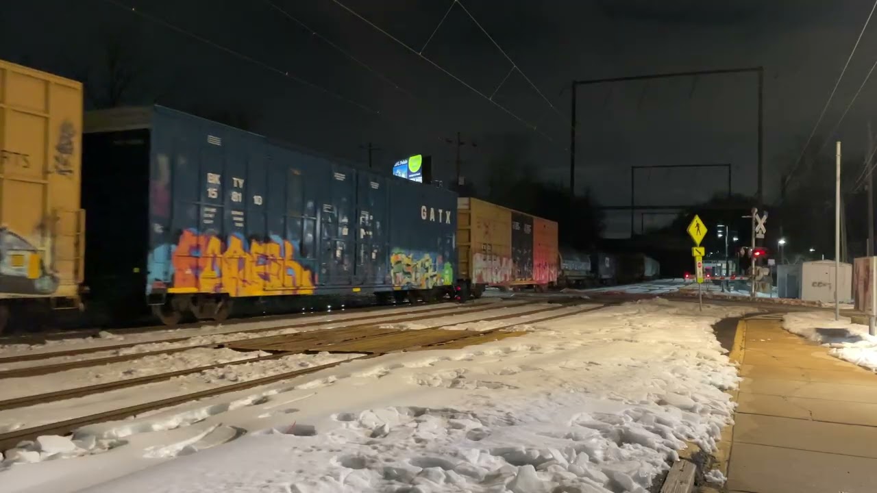 CSX M404 Crawling Thru Woodbourne With 7 engines & an almost 10,000 foot long train 