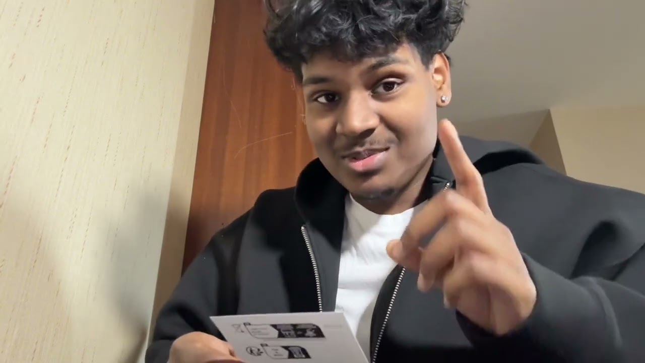 Je lis une notice de jeu switch pendant 1min30