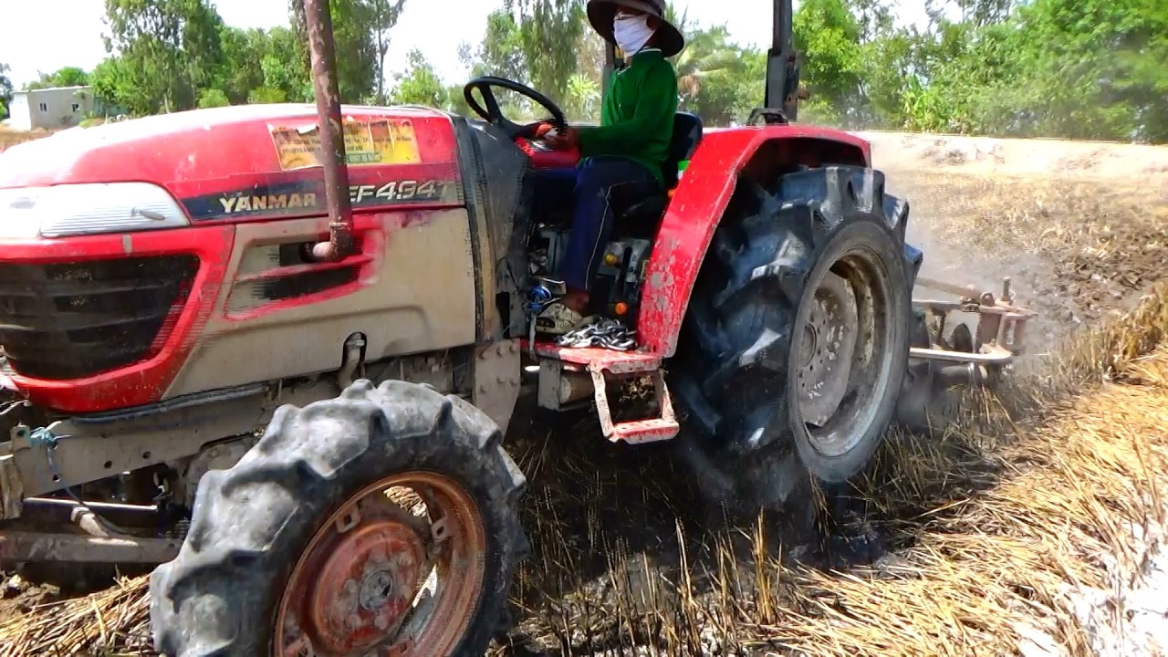 Máy cày Yanmar EF494T cày đất nặng tuông bánh