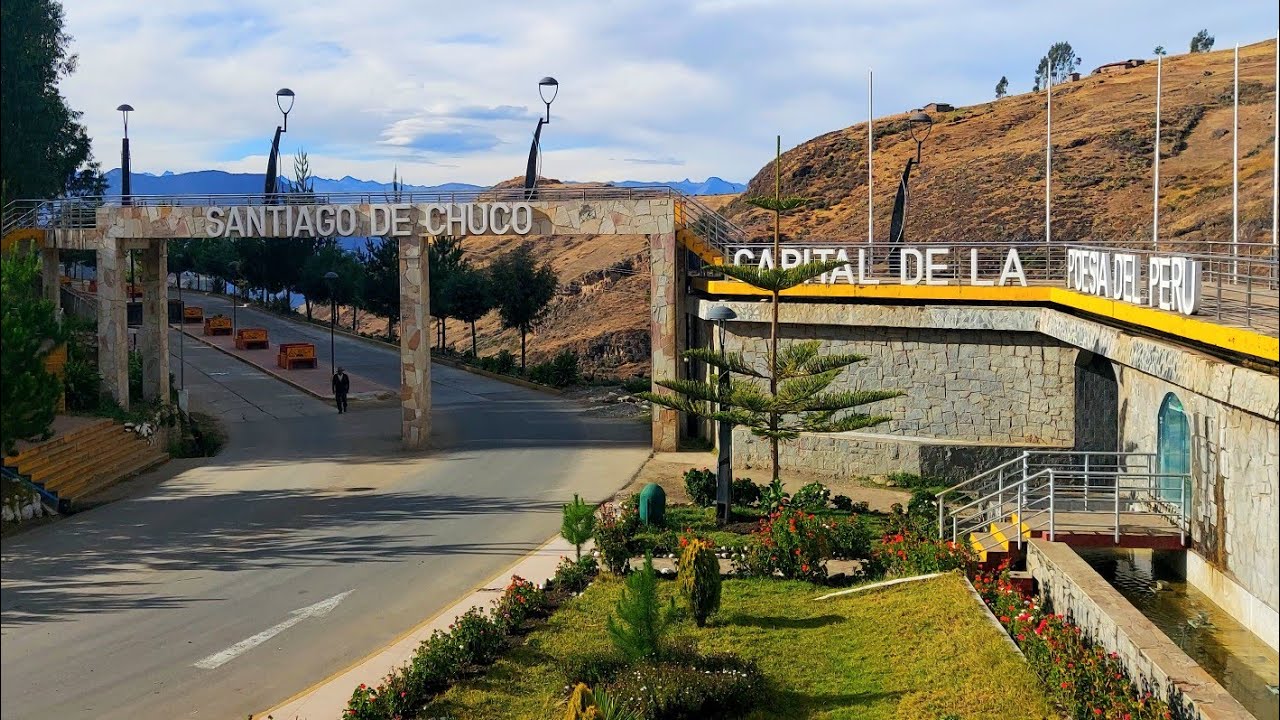 SANTIAGO DE CHUCO: UN PASEO POR LA CIUDAD DEL POETA CÉSAR VALLEJO