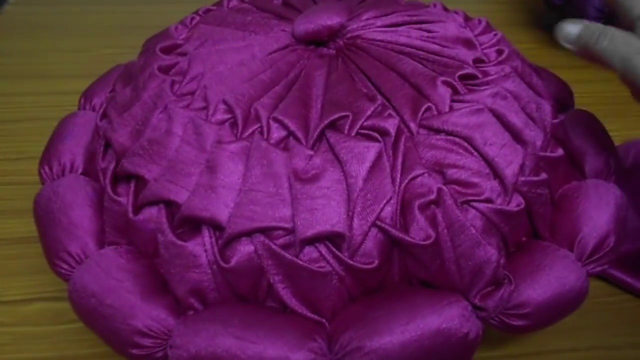 लड्ड्डू कुशन कैसे बनाएं // How to make ladoo Cushion ||