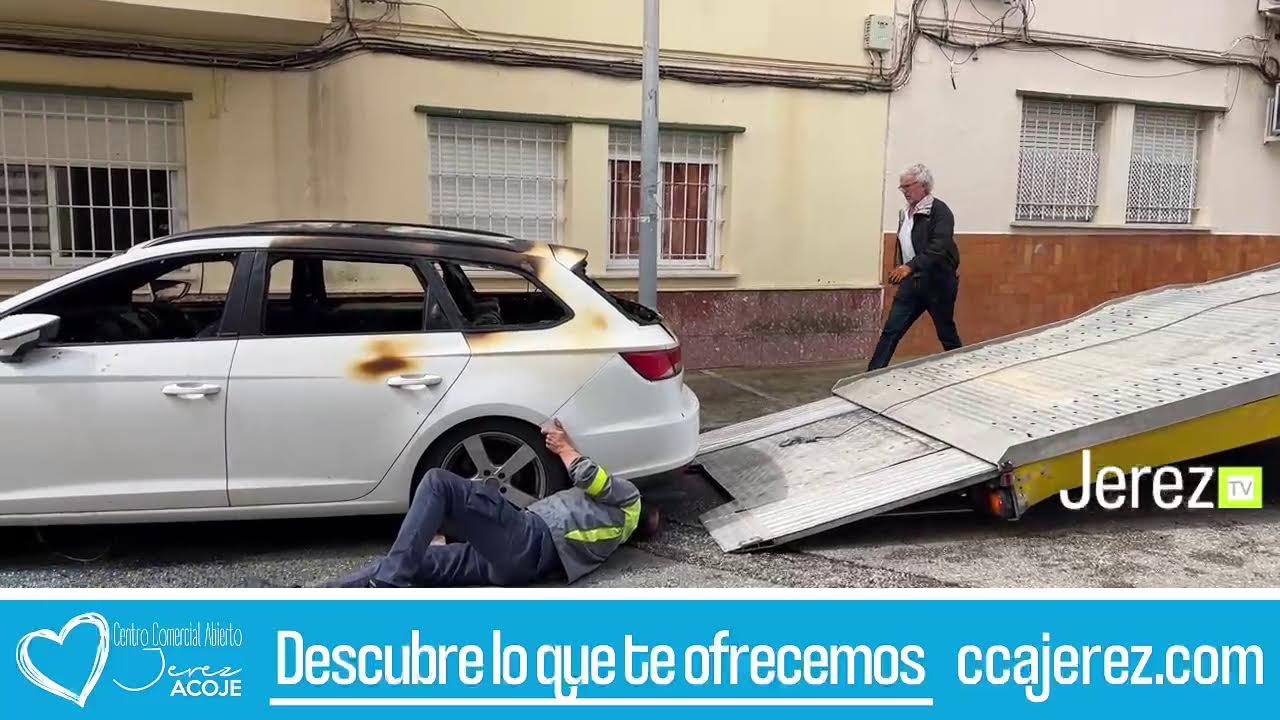 🔴 DIRECTO JEREZ TV | Dos coches arden esta madrugada en ICOVESA en Jerez