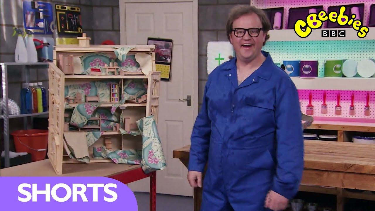Gigglebiz: Get To Know DIY Dan - CBeebies