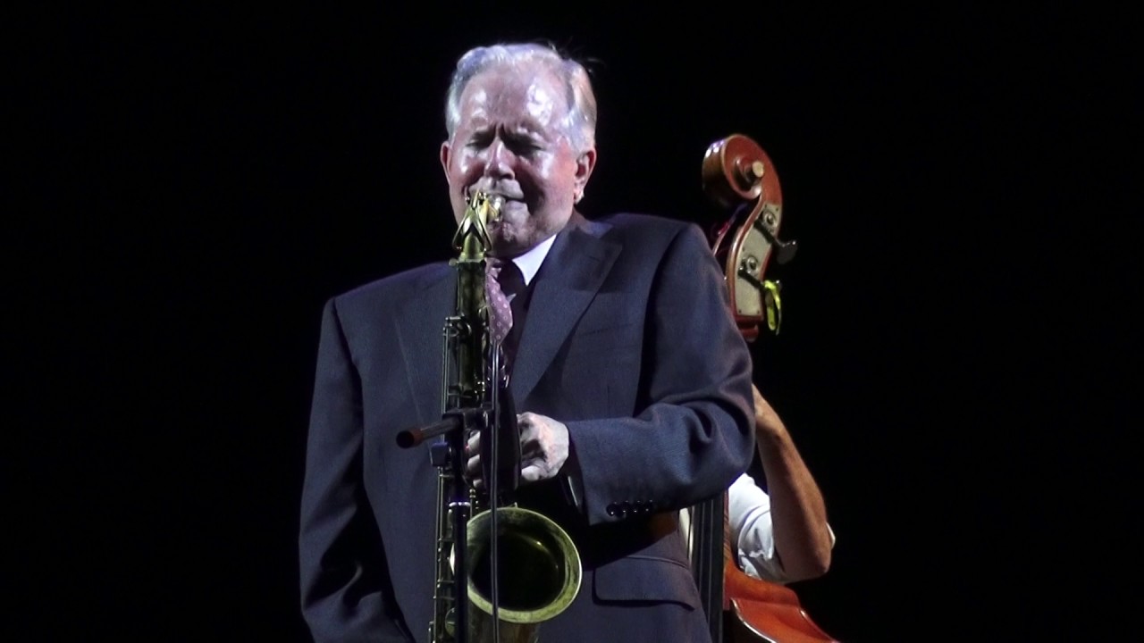 SCOTT HAMILTON & PHILIPPE MARTEL TRIO 