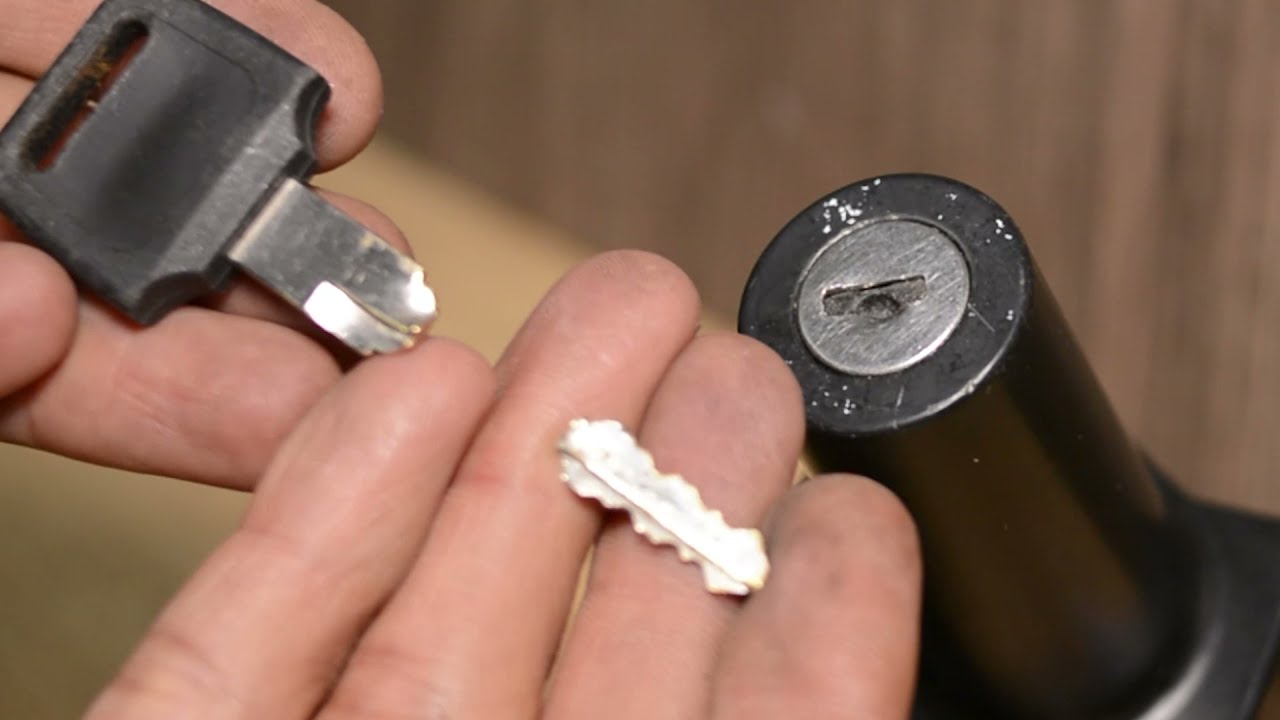 como sacar LLAVE ROTA en swiche de moto