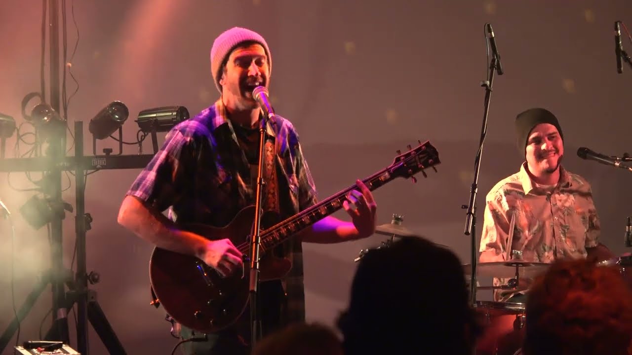 SHAKY FEELIN' @ The Wonderhouse in Ventura 12/3/22 Set 1
