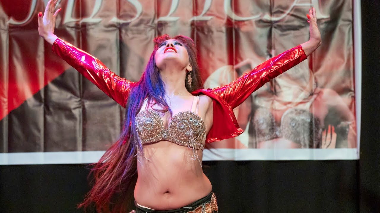 Fusion Bellydance Tributo al Rey del Pop  Show Genuina- Aziza Binnaz y Alumnas 