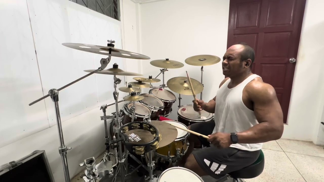 ผ่าน-Slot Machine (drum covered by Paul)