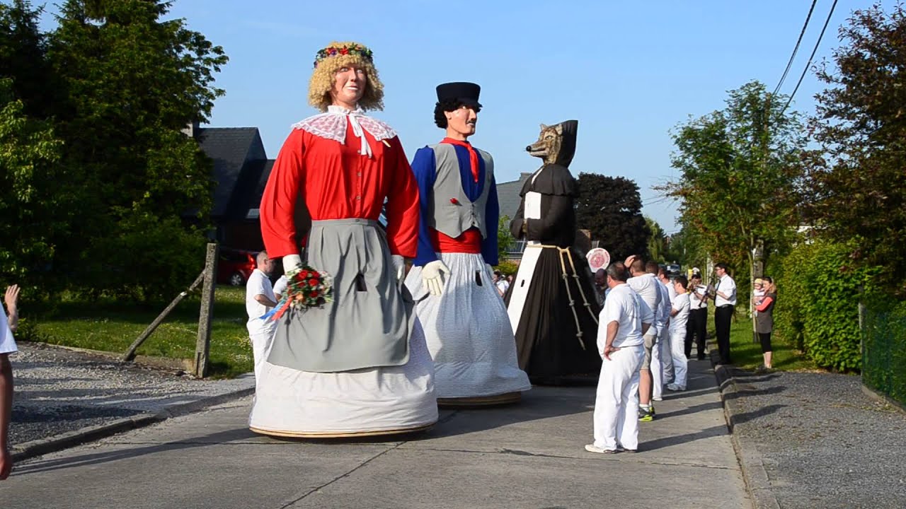 Les Géants de Maffle - Baptême du géant Jean III de Trazegnies à Irchonwlez