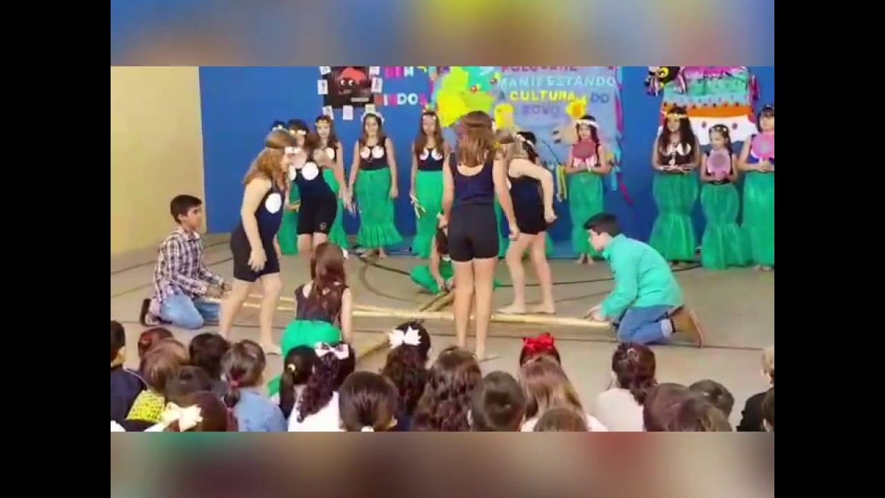 Dança do bambu no Colégio Objetivo de Potirendaba-apresentação do folclore