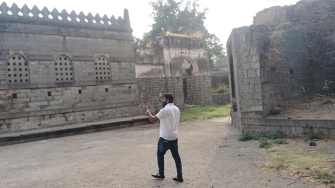 Paranda Bhuikoot killa