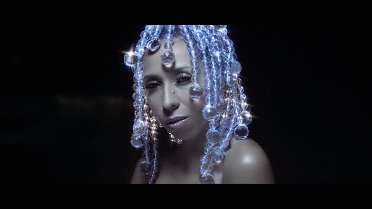 DELFINES - Ivonne Guzmán (videoclip oficial)