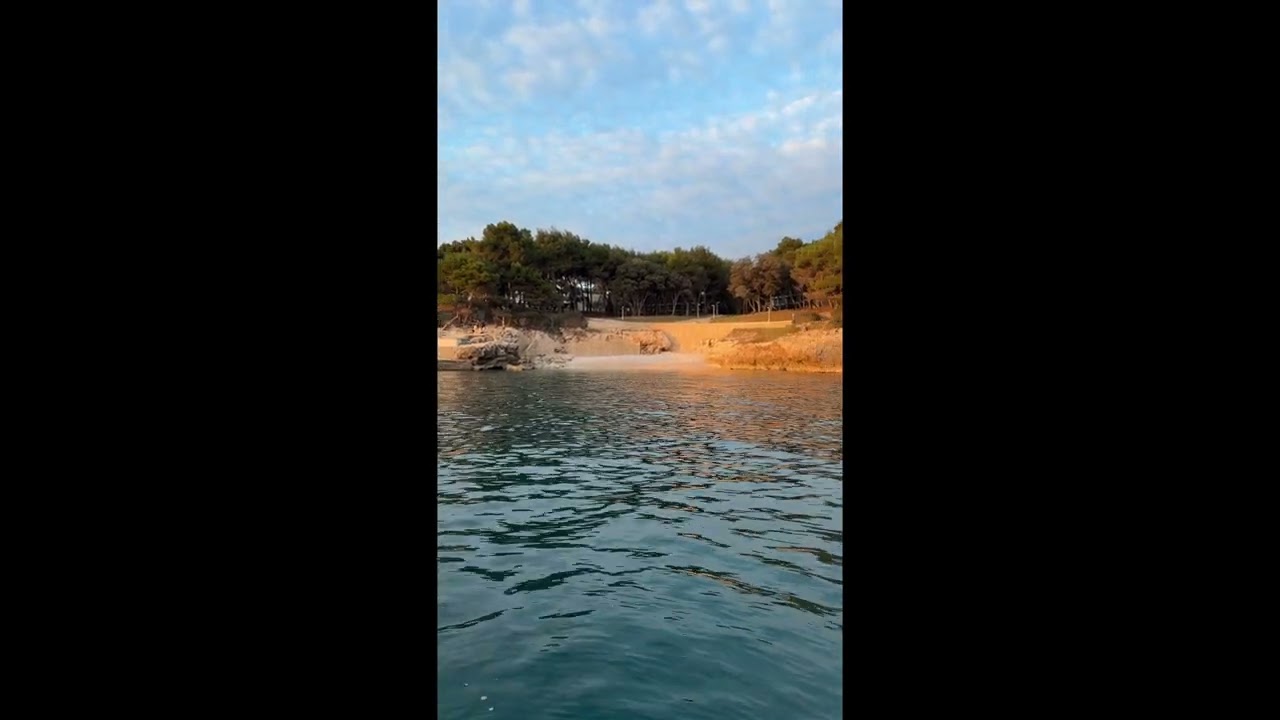 Hawaii Beach Pula 🇭🇷 | Turquoise Water, Cliffs & Adriatic Views