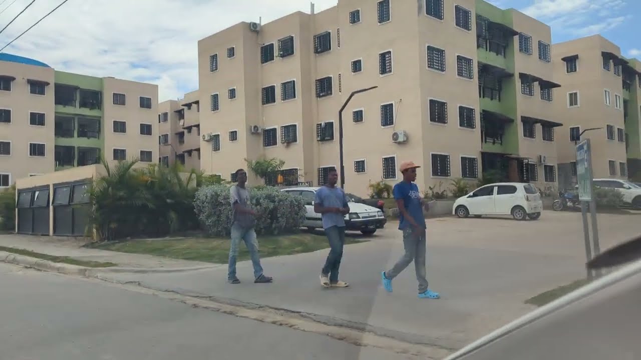 Mostrando el residencial urbanización San José en santo domingo norte