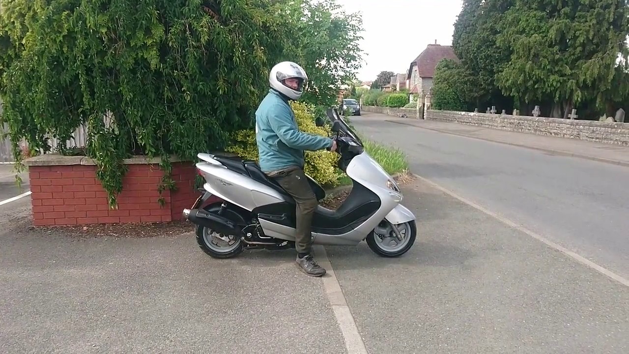 2004 YAMAHA YP125R MAJESTY 4T AUTO MAXI SCOOTER VGC NEW MOT REFURBISHES A1 COND