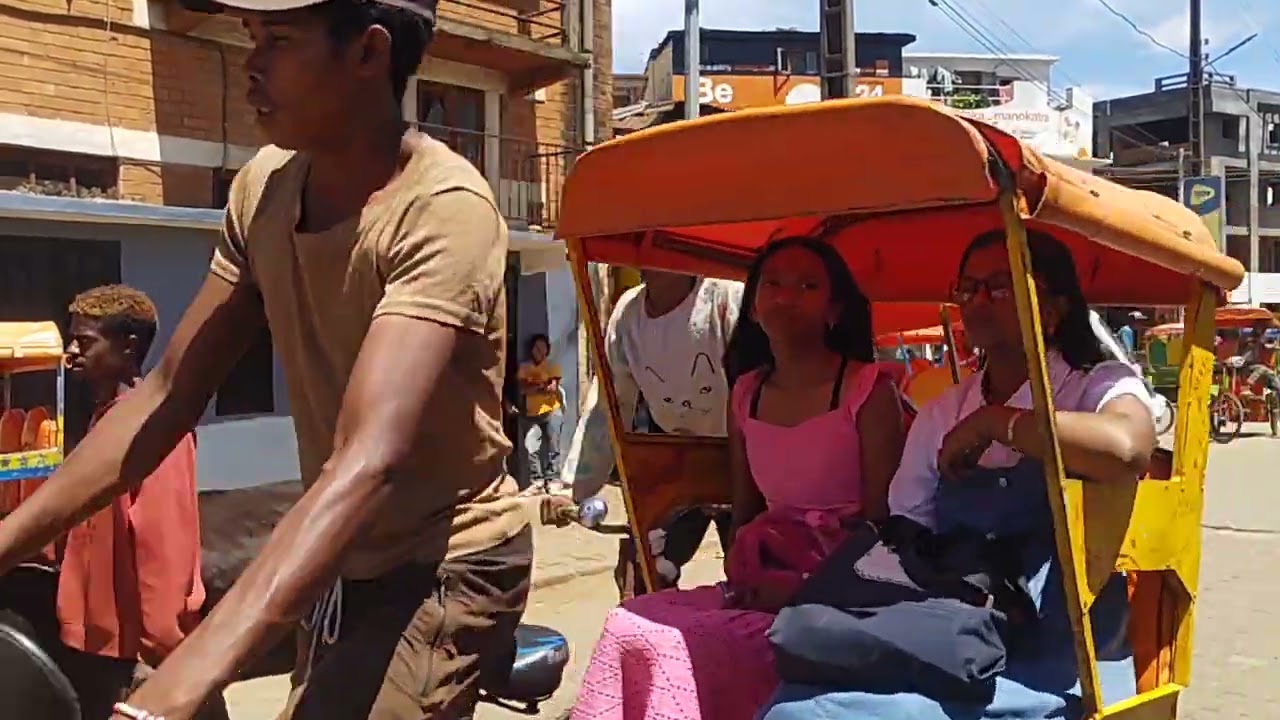 Avaratsena by VOIRIE Mahazoarivo to Tsivatrinikamo STAR FACTORY - Streets view Antsirabe Madagascar