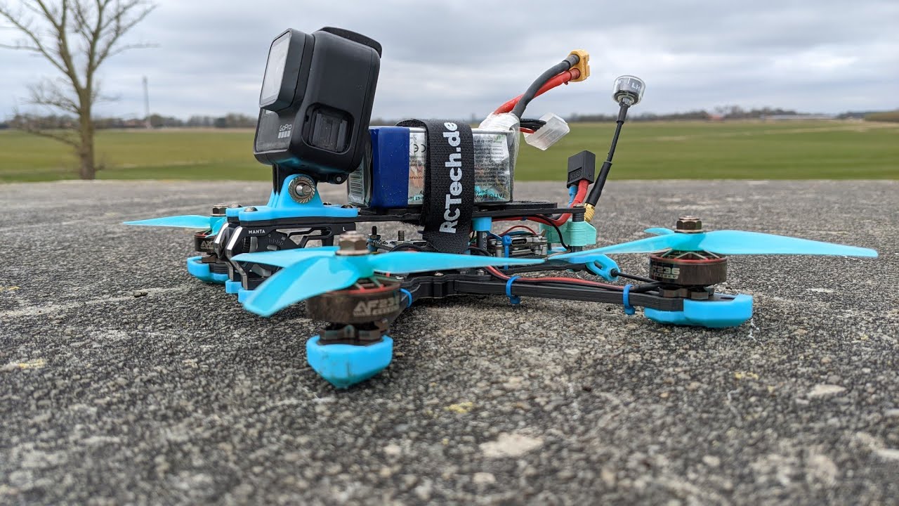 AxisFlying MantaV2 squashed X maidenflight