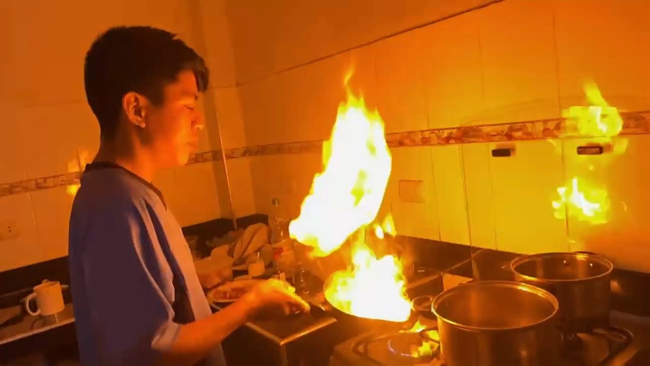 MOWGLI ME ENSEÑA A COCINAR