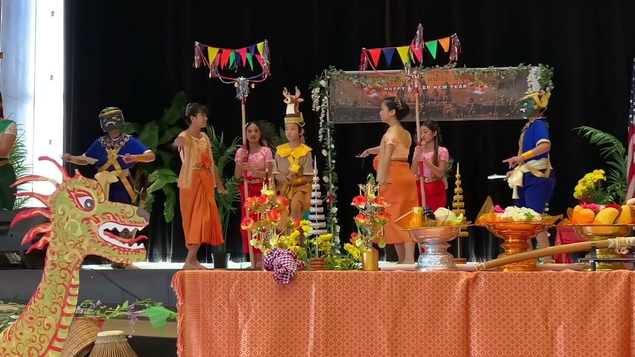 Robam Trot - Performed by KLACA @Star Center, April 5, 2025