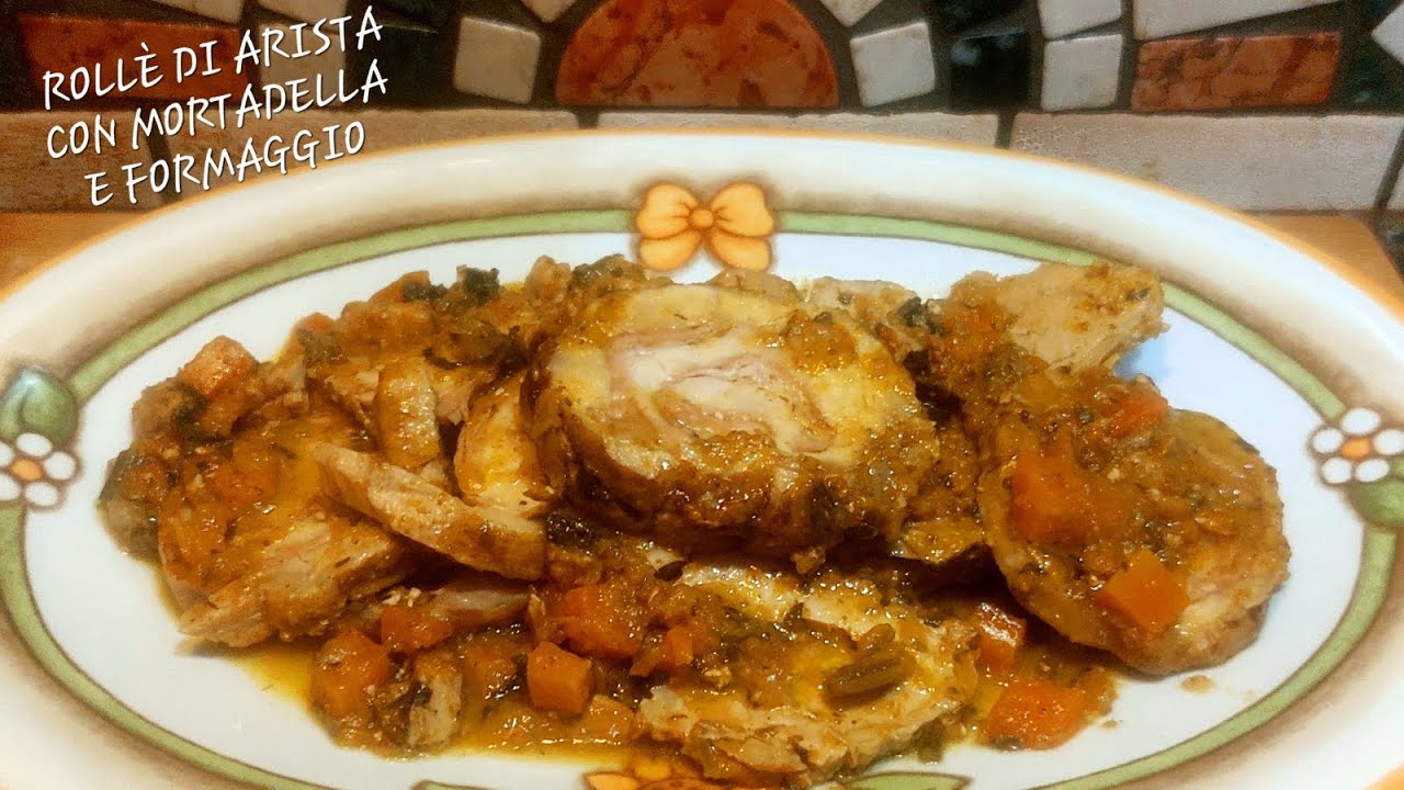 ROLLÈ DI ARISTA RIPIENA CON MORTADELLA E FORMAGGIO. 