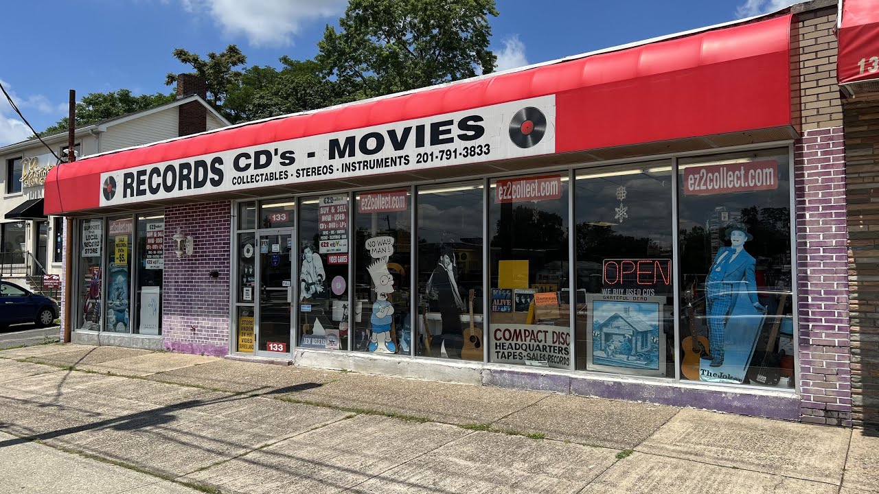EZ 2 Collect - An Old School Record Store Experience