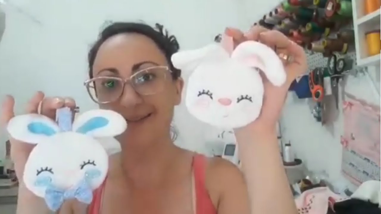 PORTA CHUPETA COELHINHO com KARINE ROCHA