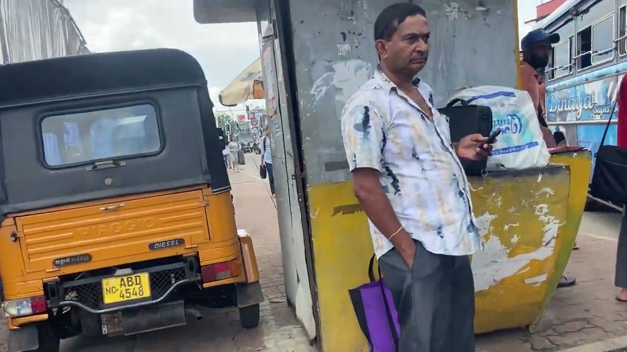 Srilankan town - #anuradhapura . 🚌 Bus stand #srilanka. #srilankatourism