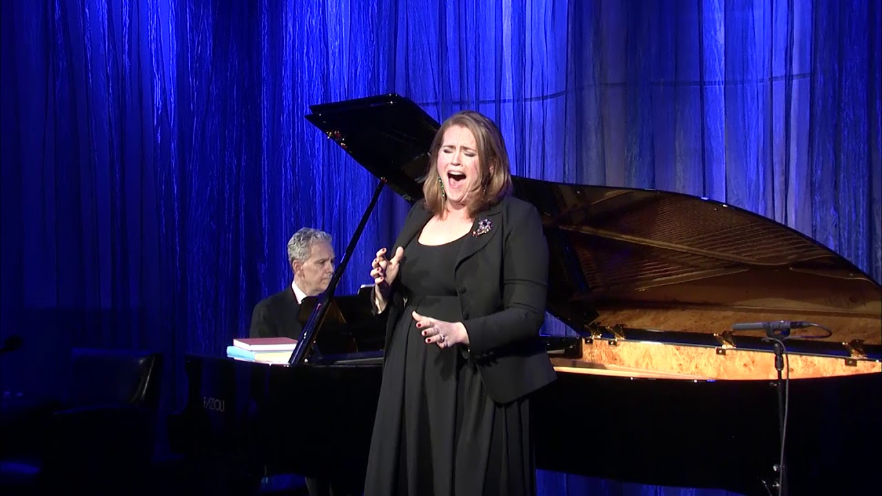 Rachel Willis-Sorensen: Csardas from Die Fledermaus by J. Strauss