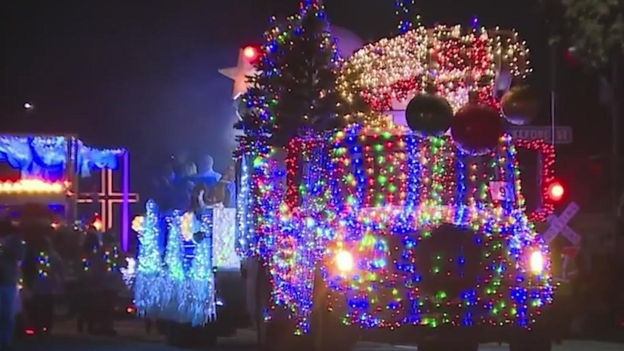 Lodi hosts 30th annual Parade of Lights