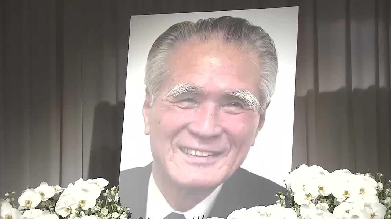 村山富市元首相のお別れの会　衆議院の額賀福志郎議長や社民党の福島瑞穂党首など約600人が参列　大分