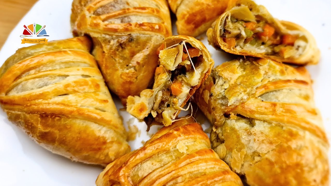 Triangoli di Sfoglia Croccanti con Verdure Speziate | RICETTA Facile per Stupire i Tuoi Ospiti!